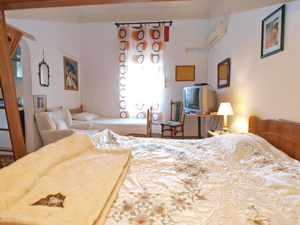 Apartments By The Sea 1050 Rovigno Esterno foto